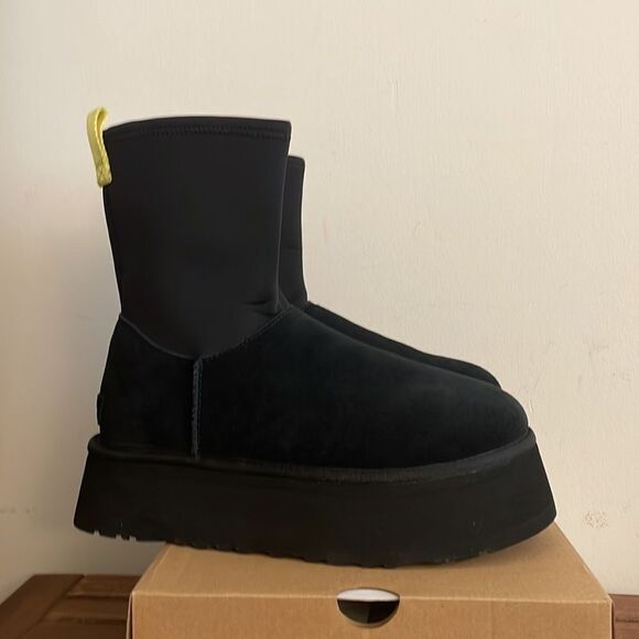 UGG Classic Dipper Black USA Women Size 9/UK 7/EU 40 - Picture 6 of 10